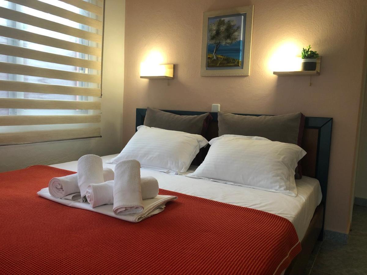 Plaisir Rooms Makriammos Buitenkant foto