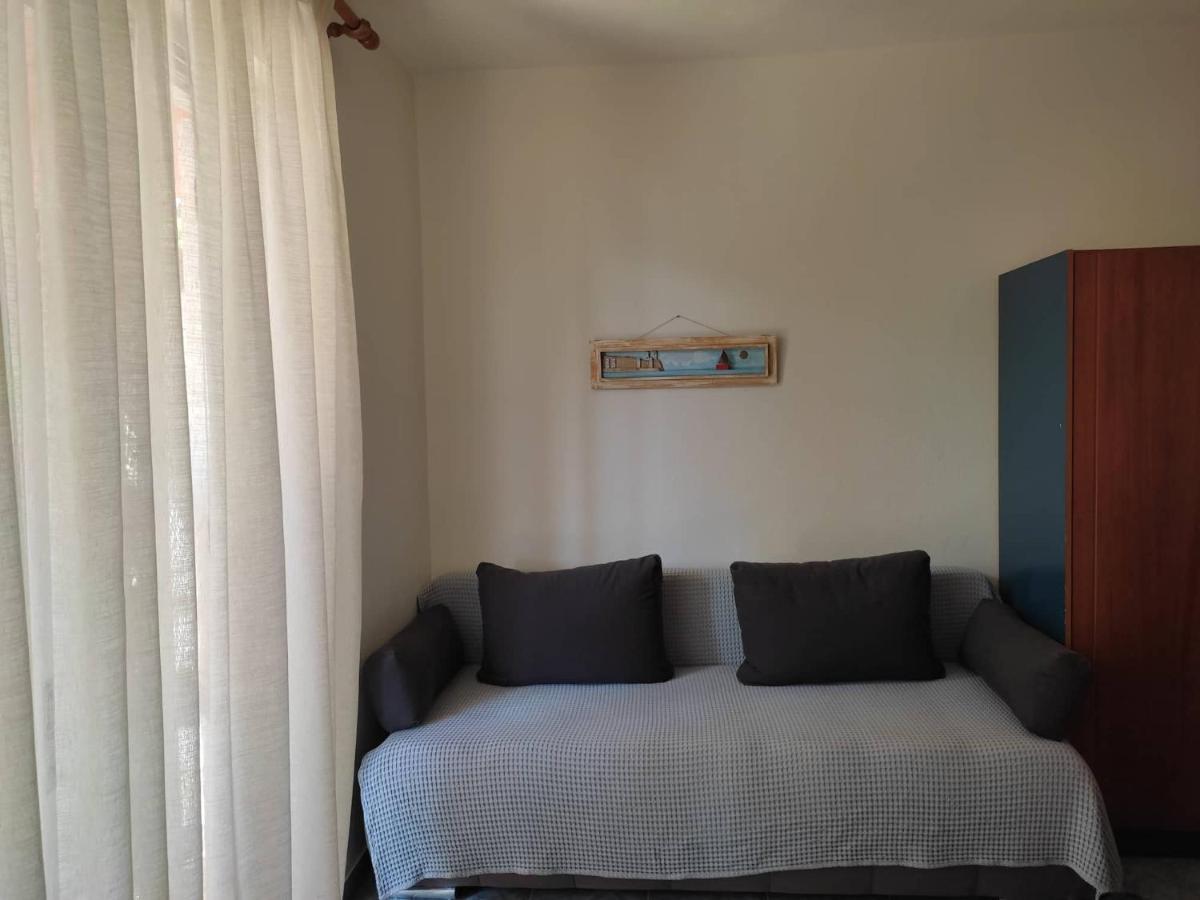 Plaisir Rooms Makriammos Buitenkant foto
